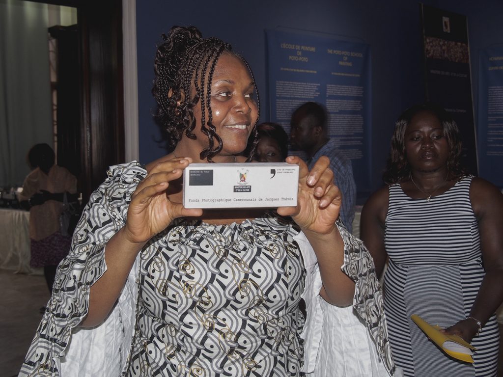 Esther Olembé, Directrice des Archives Nationales du Cameroun